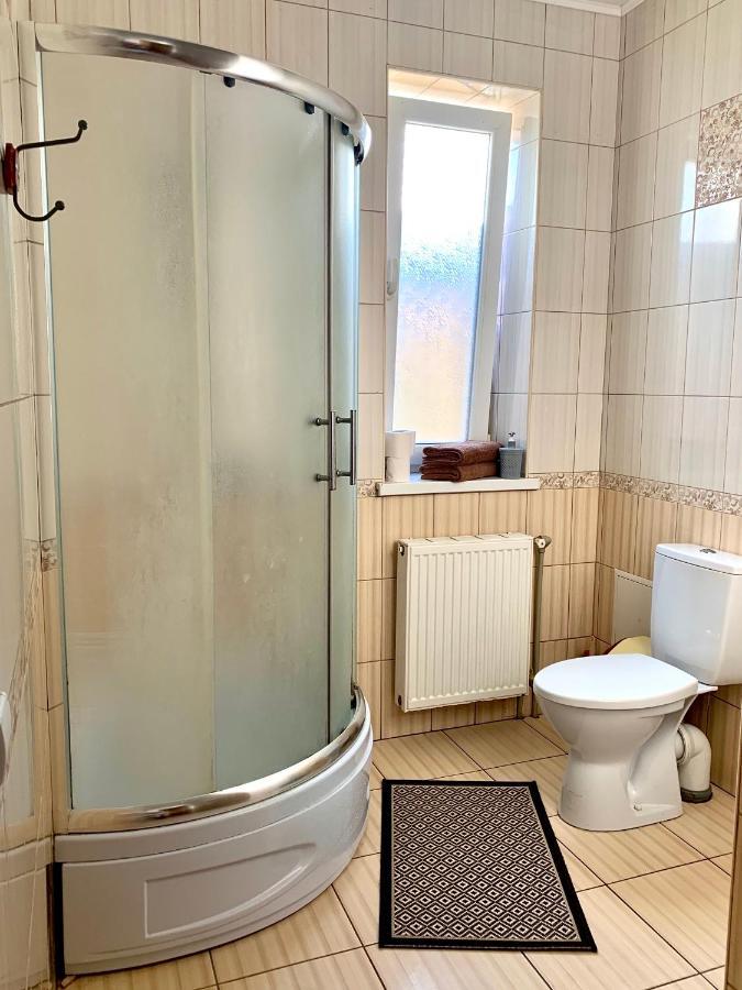 Ніч Над Карпатами Hotel Slavske Ngoại thất bức ảnh